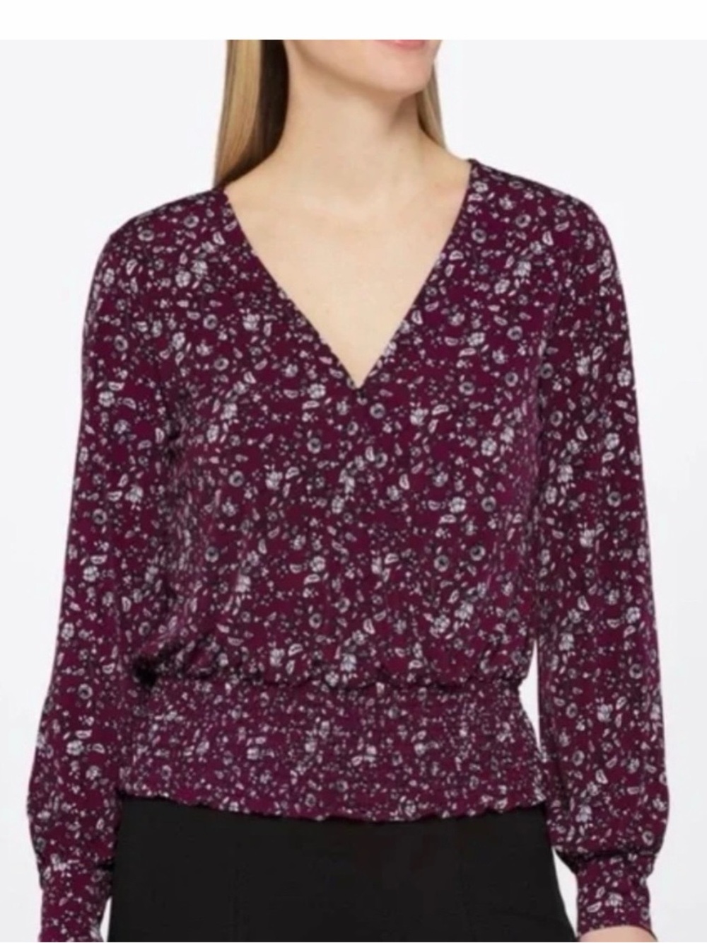 Kaileigh Petite V-Neck Long Sleeve Blouse